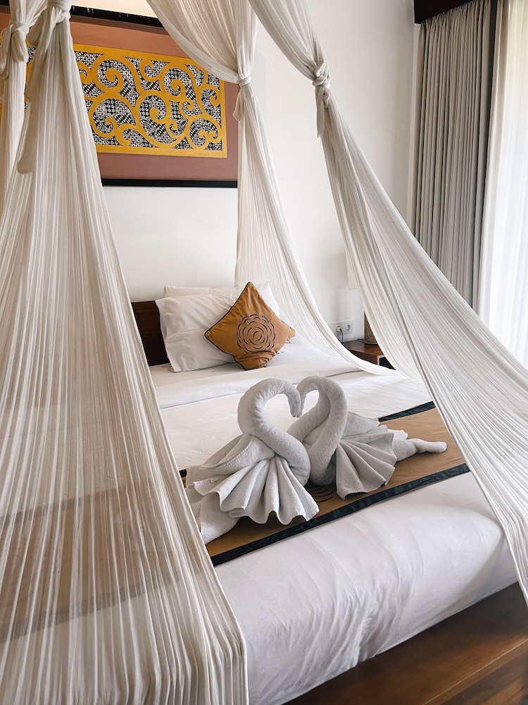 Deluxe Double Room, Pool View - Photo 1