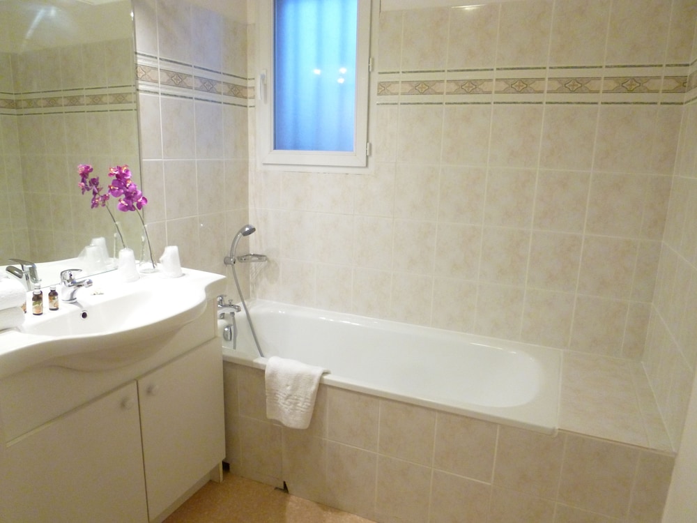 Two-Bedroom Holiday Home photo 3