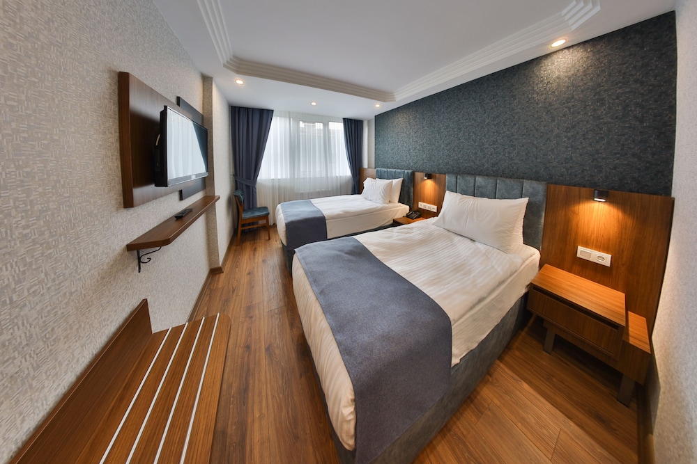 Standard Double or Twin Room - Photo 3