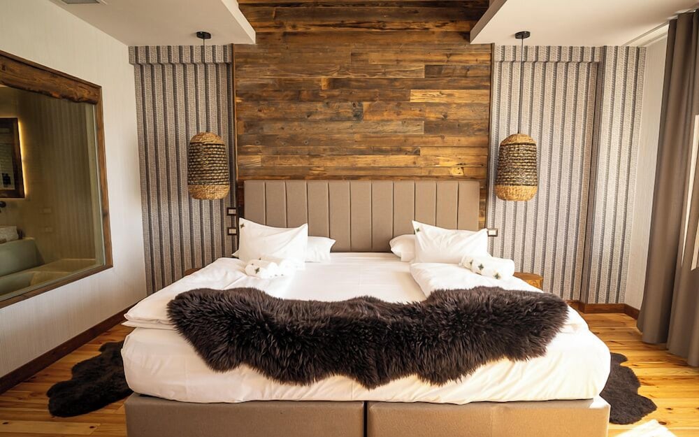 Deluxe Studio Suite