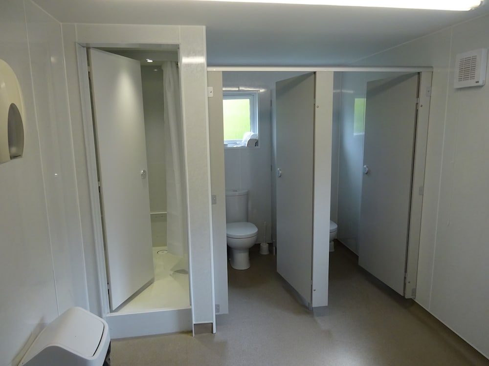 Standard Shared Dormitory, Mixed Dorm, Shared Bathroom photo 3