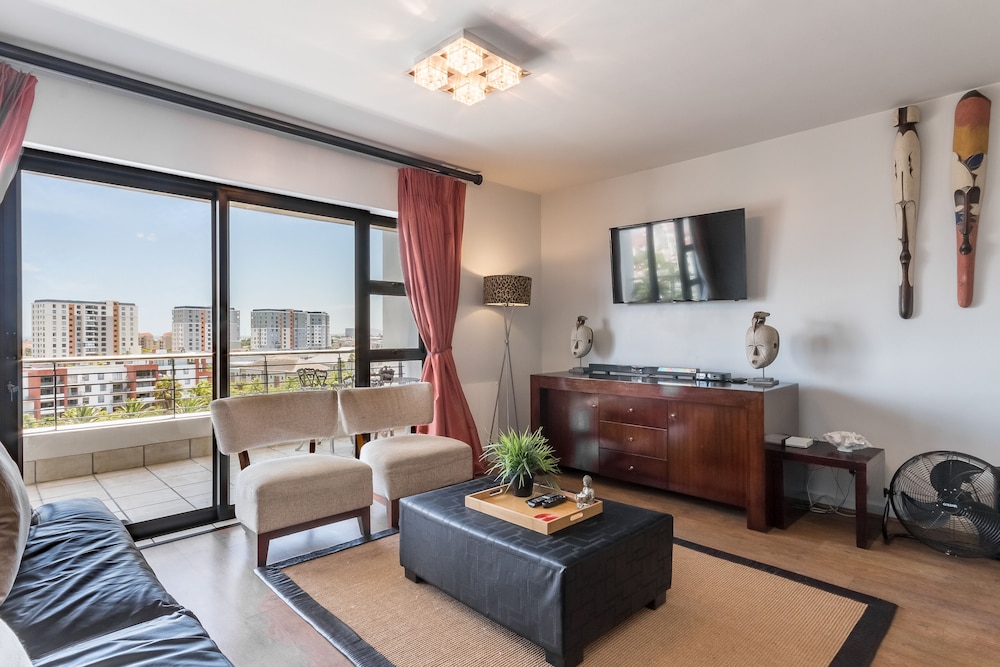 Luxury Apartment, 1 Bedroom (601W)