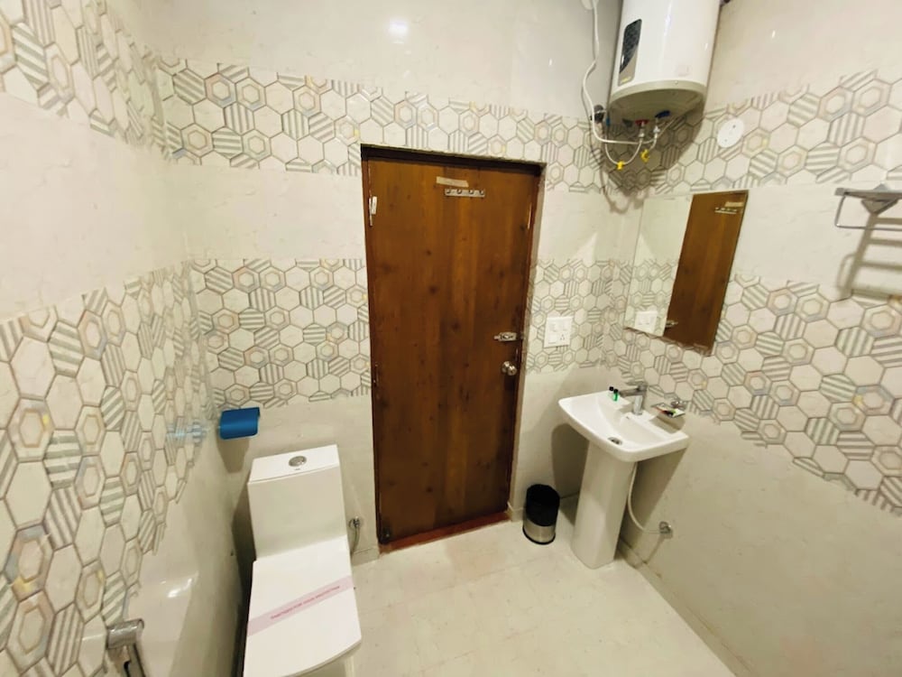 Deluxe Triple Room photo 2