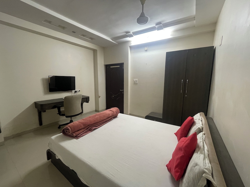 Deluxe Double Room, City View photo 1