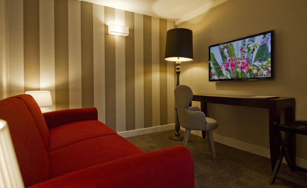 Club Room