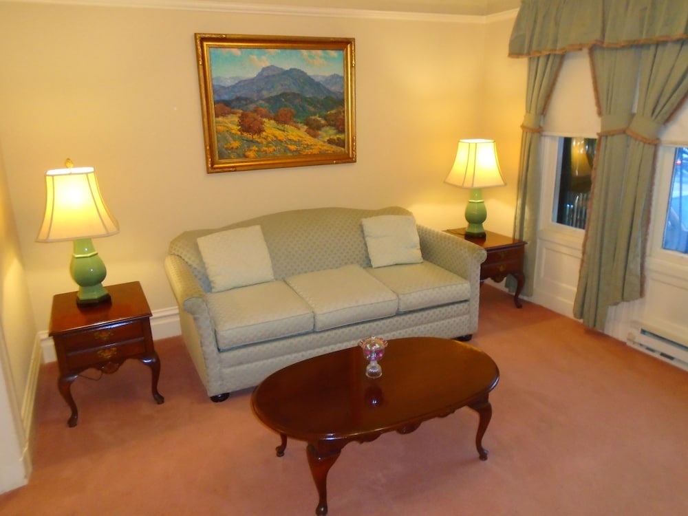 Family Suite, 1 Bedroom thumbnail 5