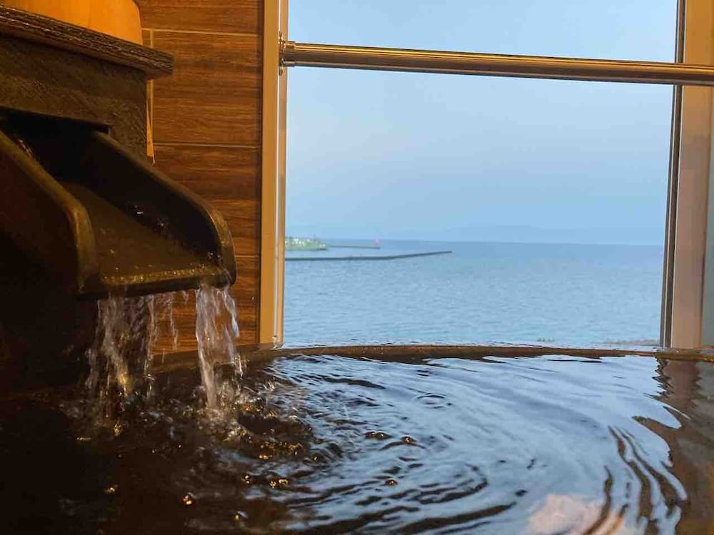 Standard Twin Room, Smoking, Ocean View - Photo 3