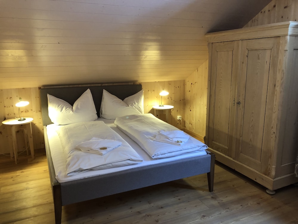 Double Room, Shared Bathroom, Mountain View photo 2