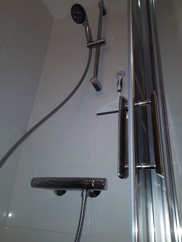 Room (Pervenche) (Small shower 60x60) photo 2