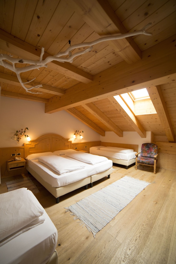 Family Room photo 2