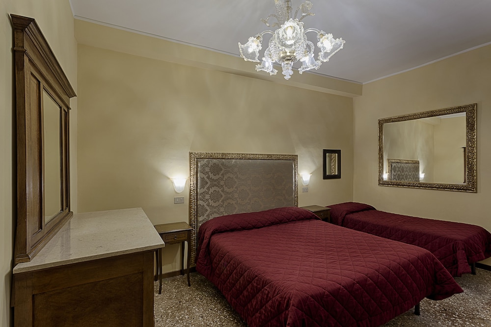Standard Triple Room photo 2