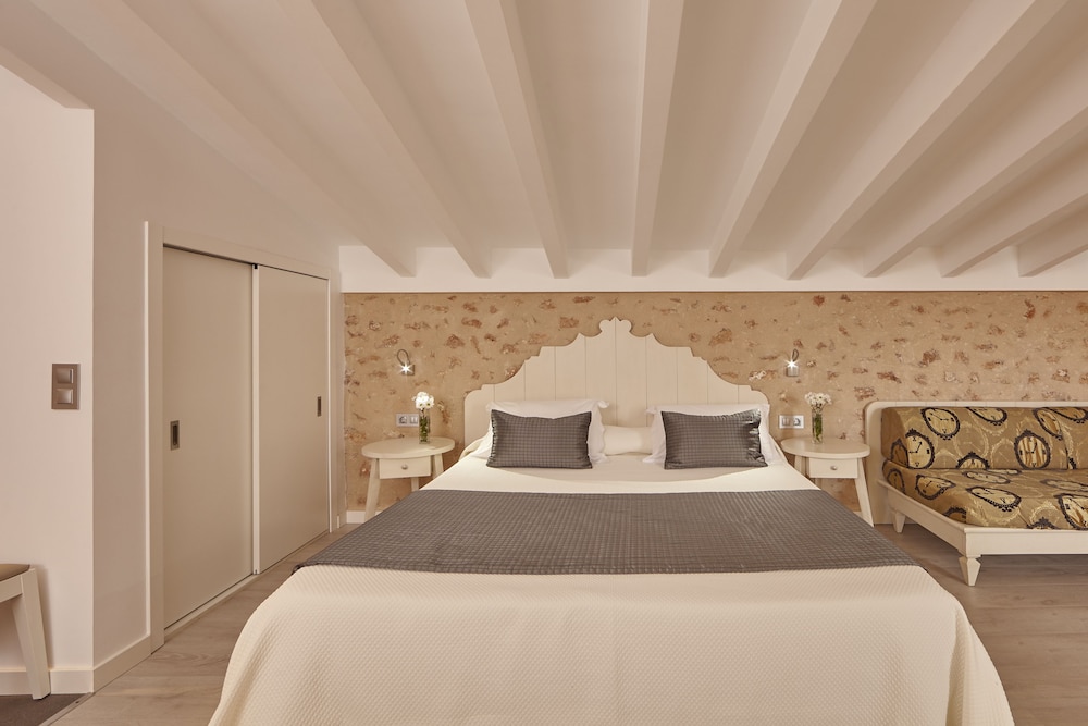 Superior Suite photo 3