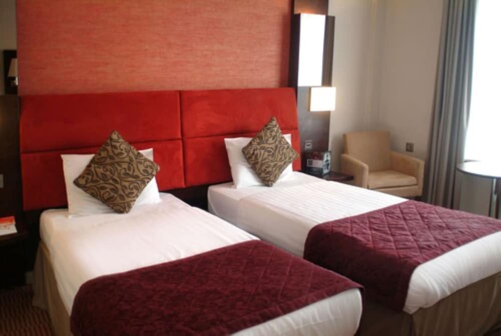Standard Twin Room, 2 Twin Beds - Photo 1