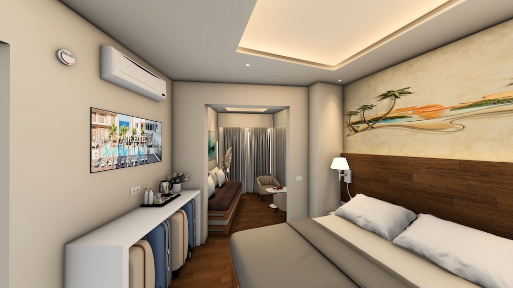 One Bedroom Triple Family Room photo 3