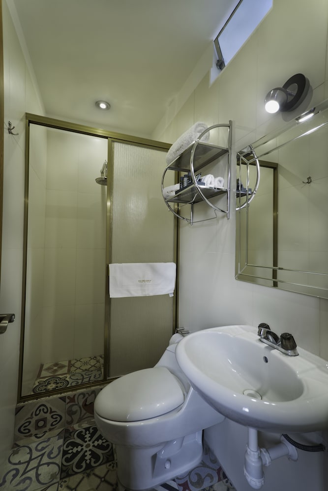Superior Double Room, 1 Double Bed, Ensuite photo 3