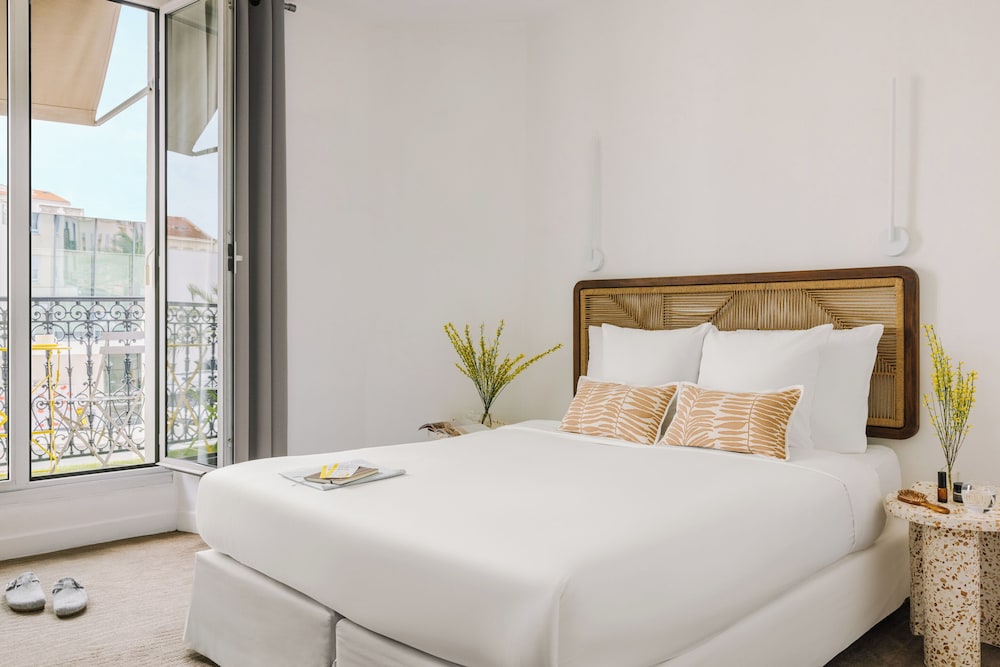 Room, 1 Queen Bed, Balcony