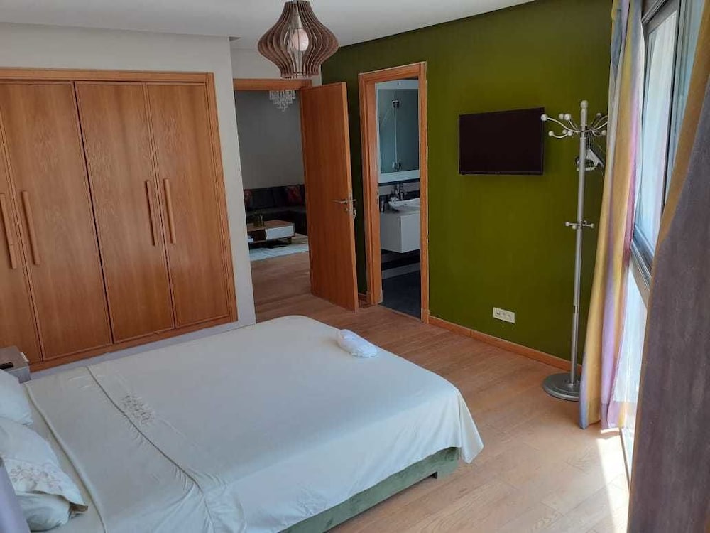 Honeymoon Apartment (Flat 53)