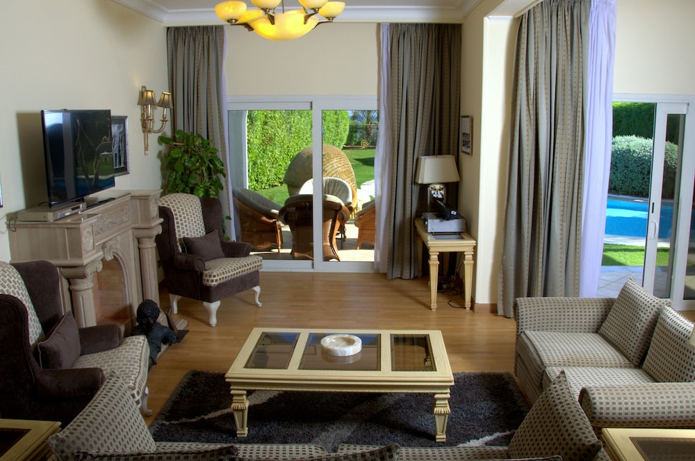 Superior Room, Multiple Beds, Sea View (Luxor Villa) photo 2