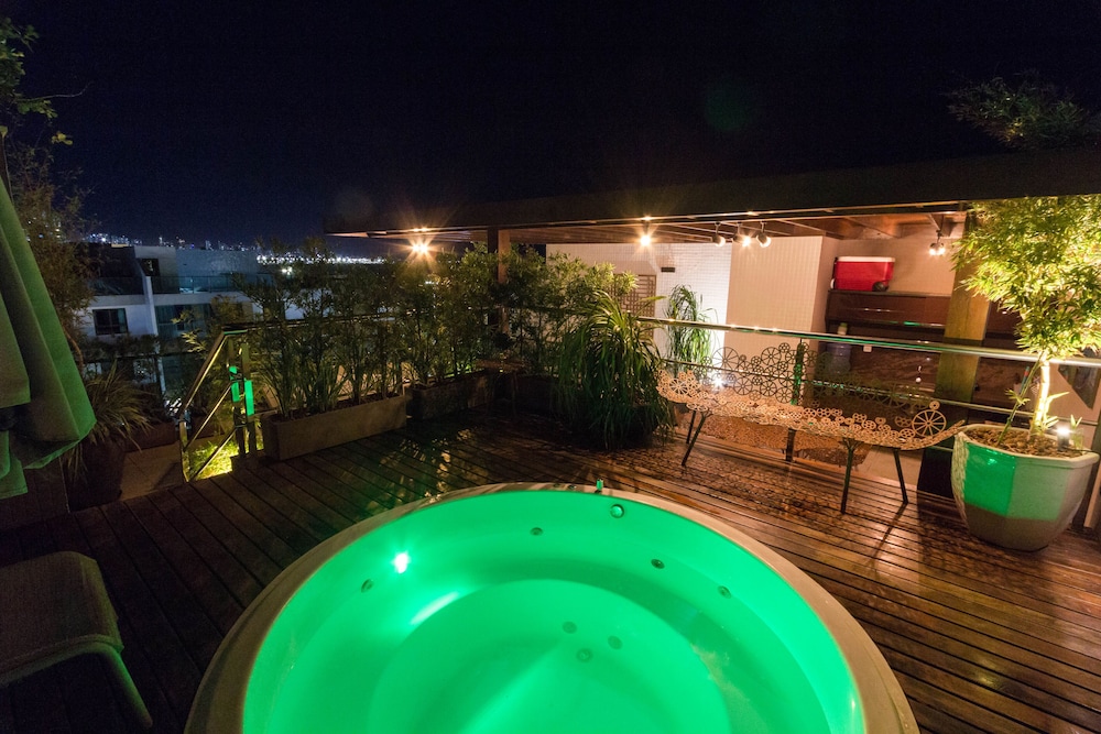 Panoramic Penthouse, 2 Bedrooms, Sea View, Beachfront