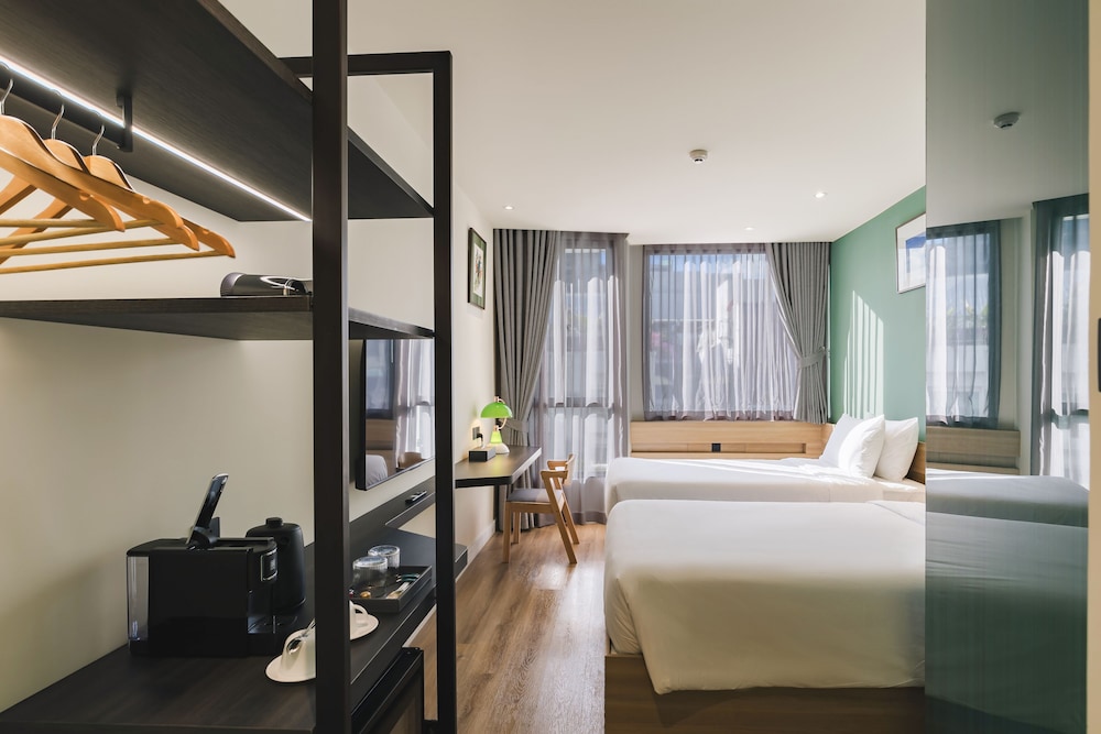Superior Twin Room, 2 Twin Beds photo 3