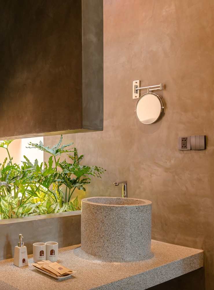 City Apartment - Photo 7