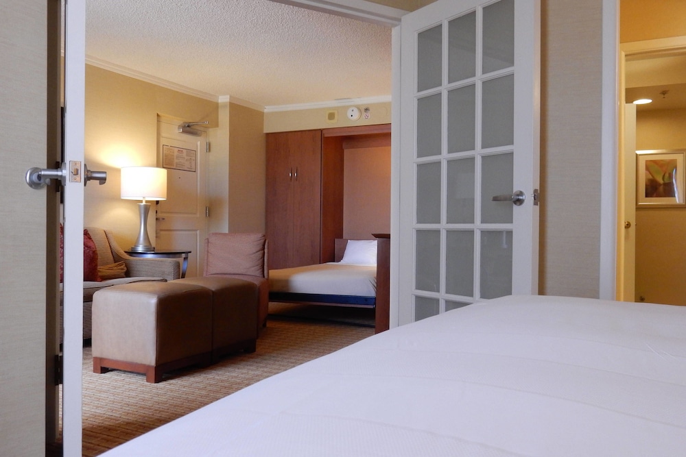 Suite, 1 Bedroom photo 1