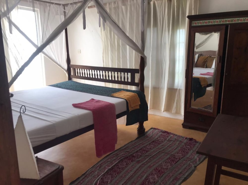 Room, Balcony photo 3