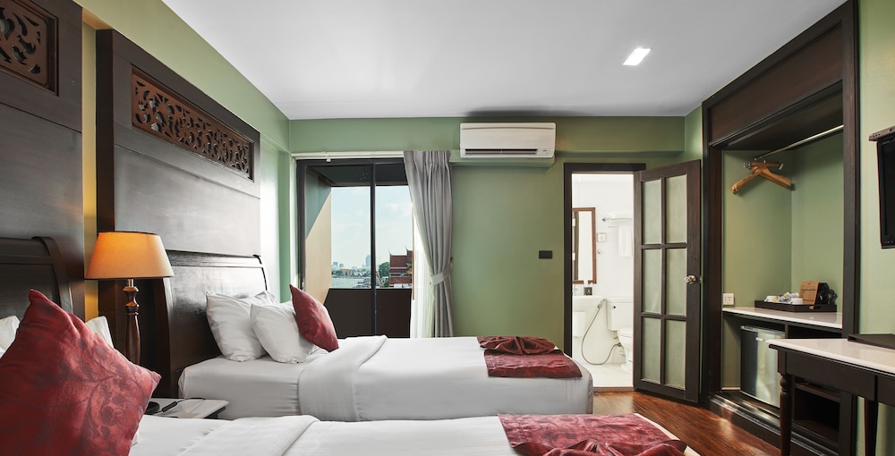 Superior Room with City View photo 2