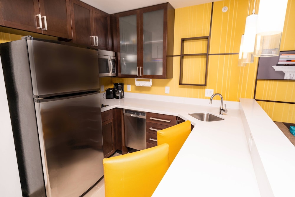 Room, 1 King Bed with Sofa bed (with oven)