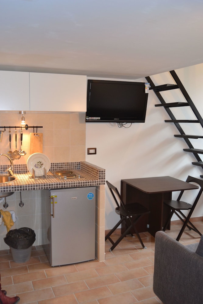 Studio, Ground Floor (Fori 2)