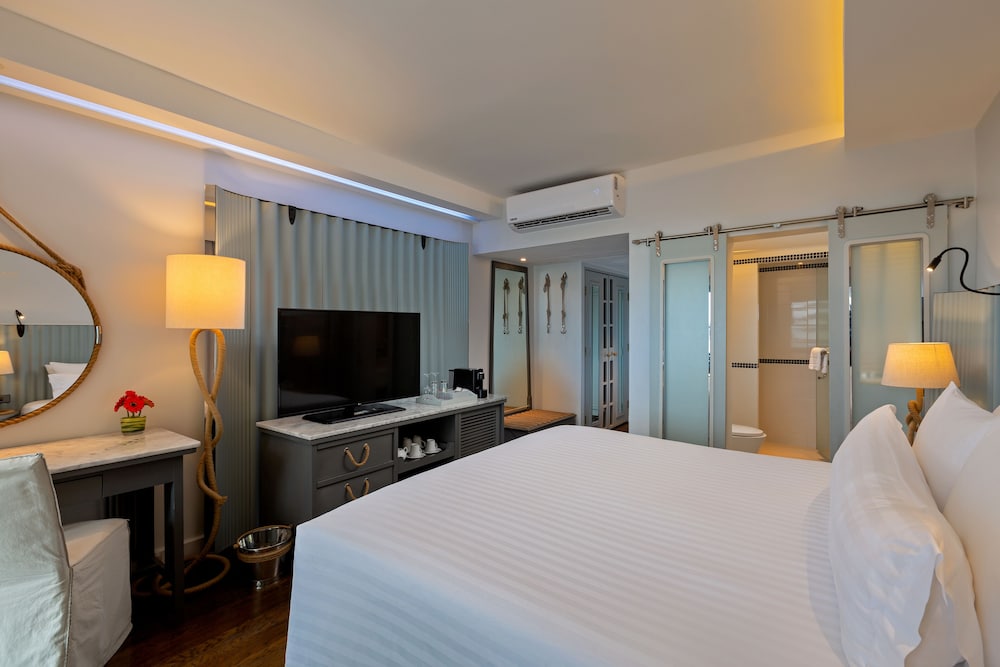 Room, Beachfront - Photo 2