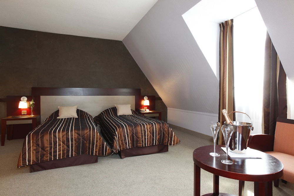 Traditional Twin Room