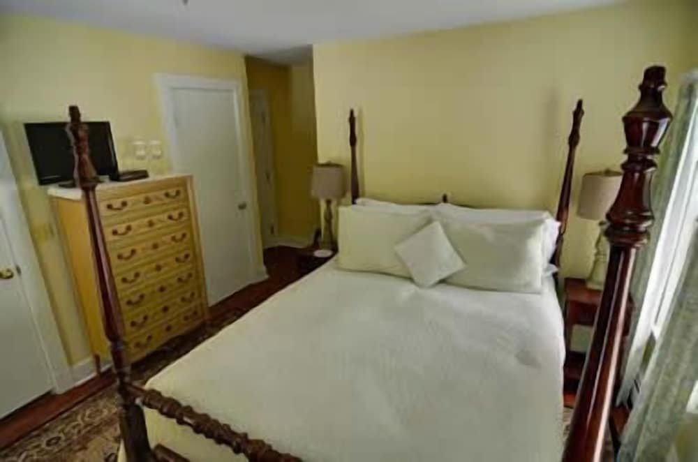 Inn Room 2 photo 2