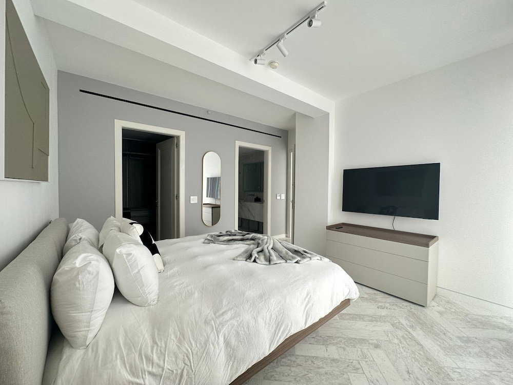Luxury Apartment, City View photo 3