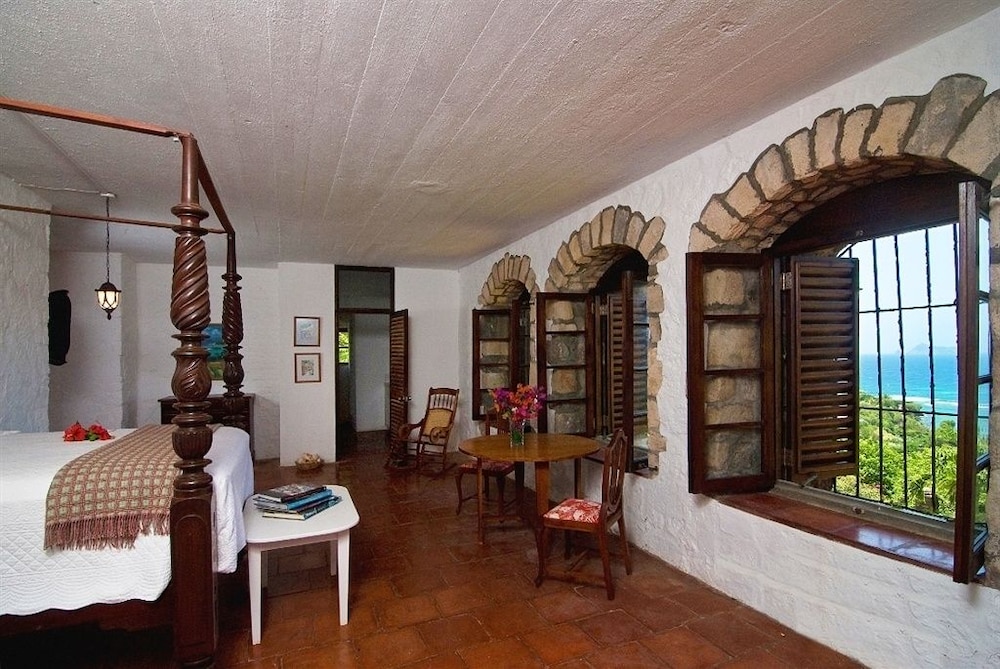 Room, 2 Queen Beds, Ocean View (Battowia)