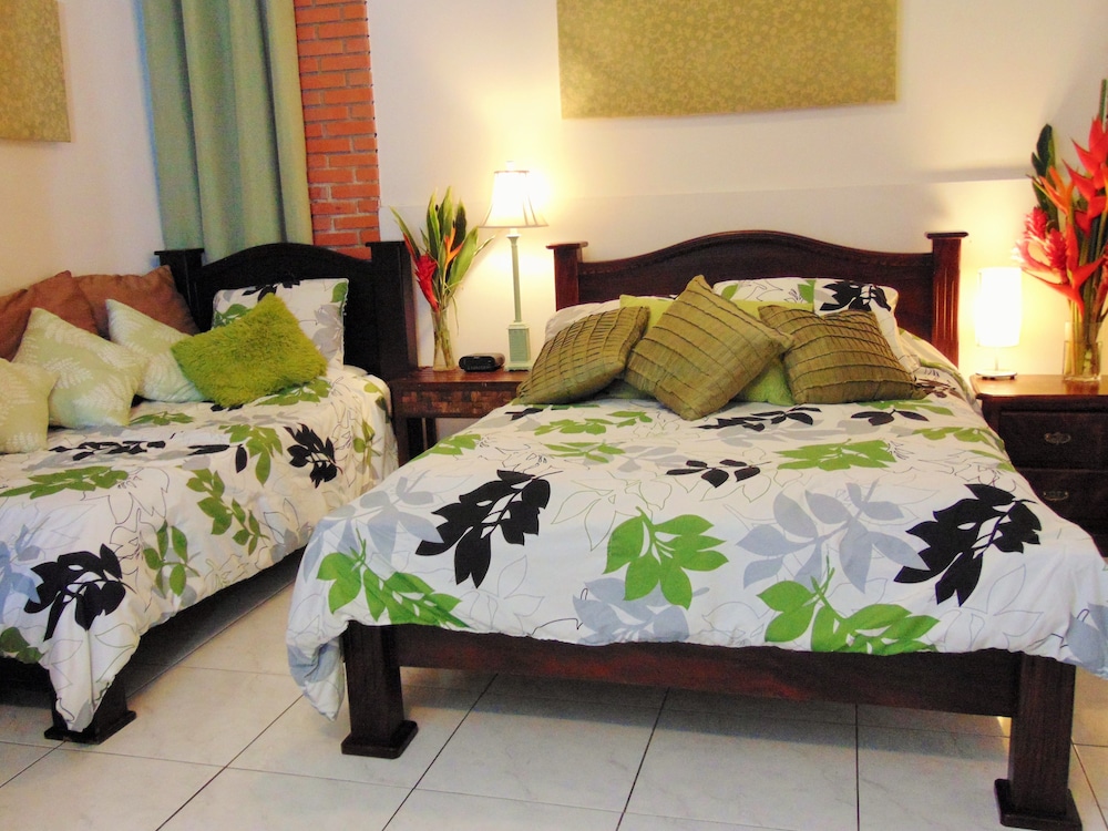 Deluxe Room - Photo 2