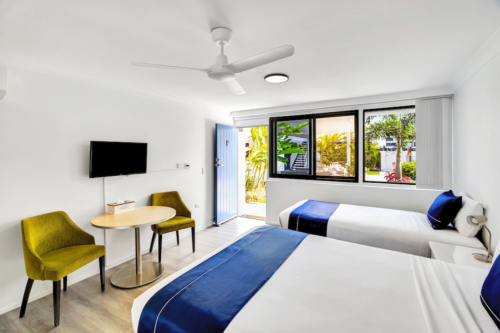 Traditional Twin Room, Multiple Beds, Kitchenette