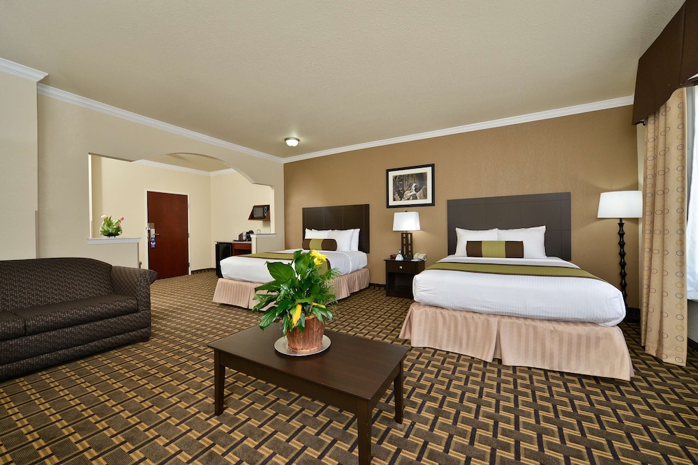 Standard Room, Multiple Beds, Accessible, Refrigerator & Microwave