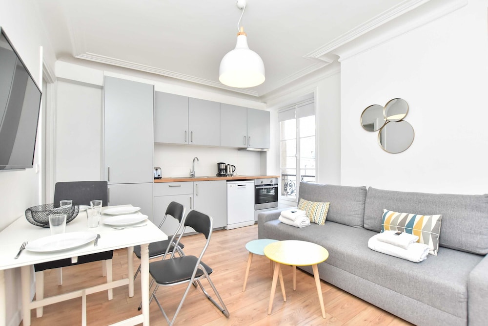 Apartment photo 3
