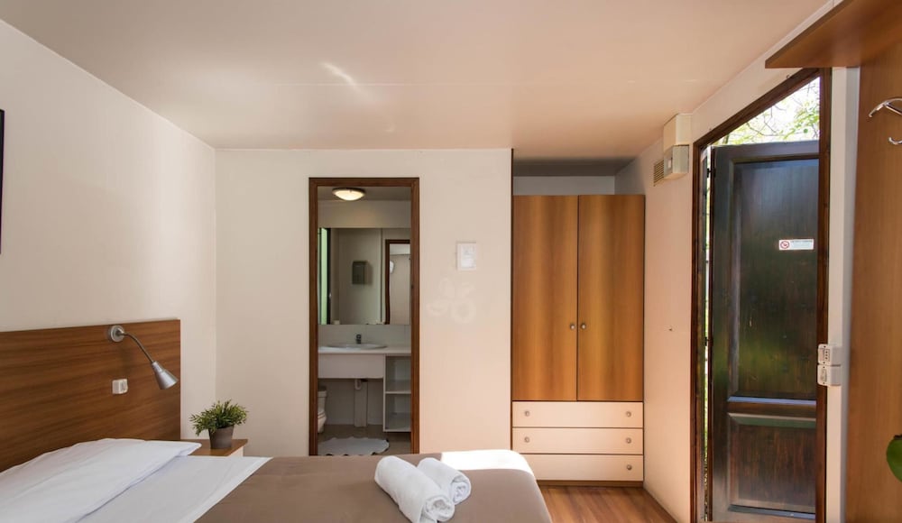 Standard Bungalow, 1 Bedroom - Photo 2