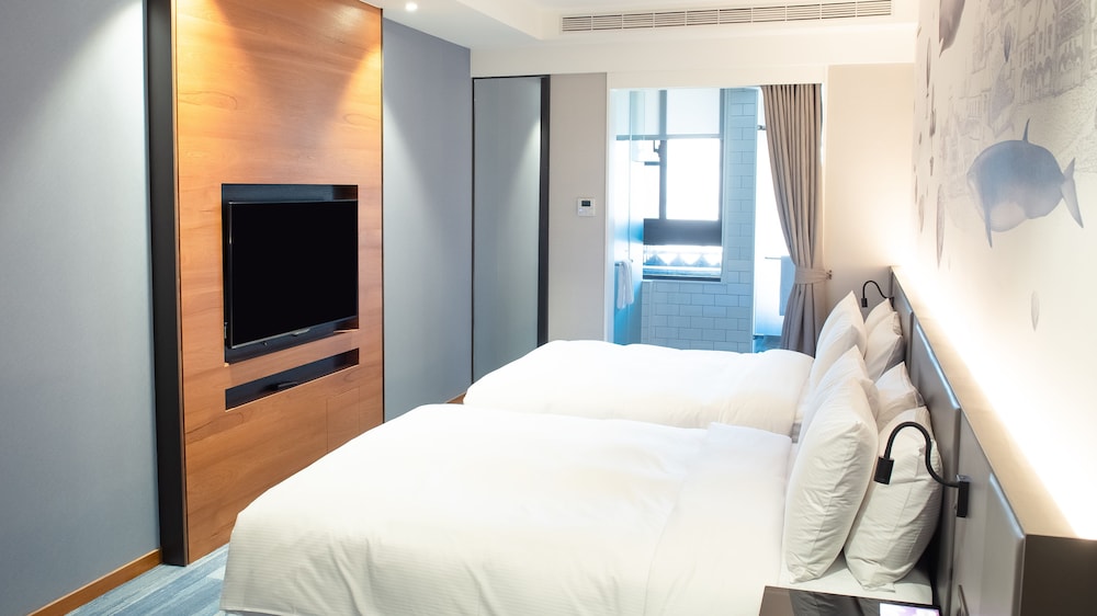 Superior Quadruple Room, 2 Double Beds, Non Smoking photo 3