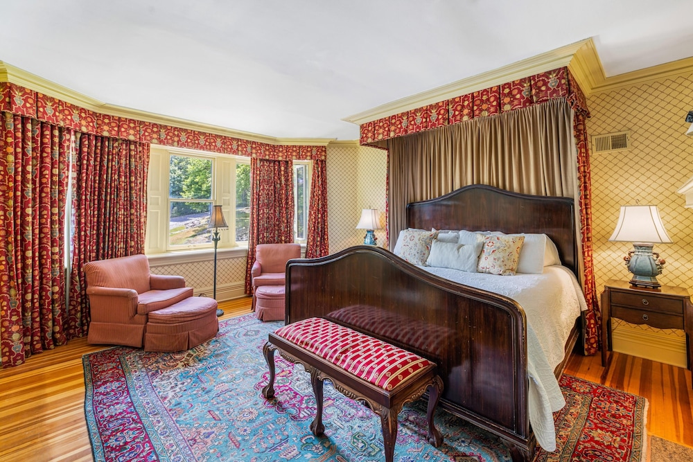 Howe Suite photo 1