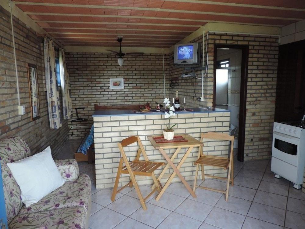 Double Room with One Double Bed and 2 Adults Occupancy (Non Smoking) photo 3