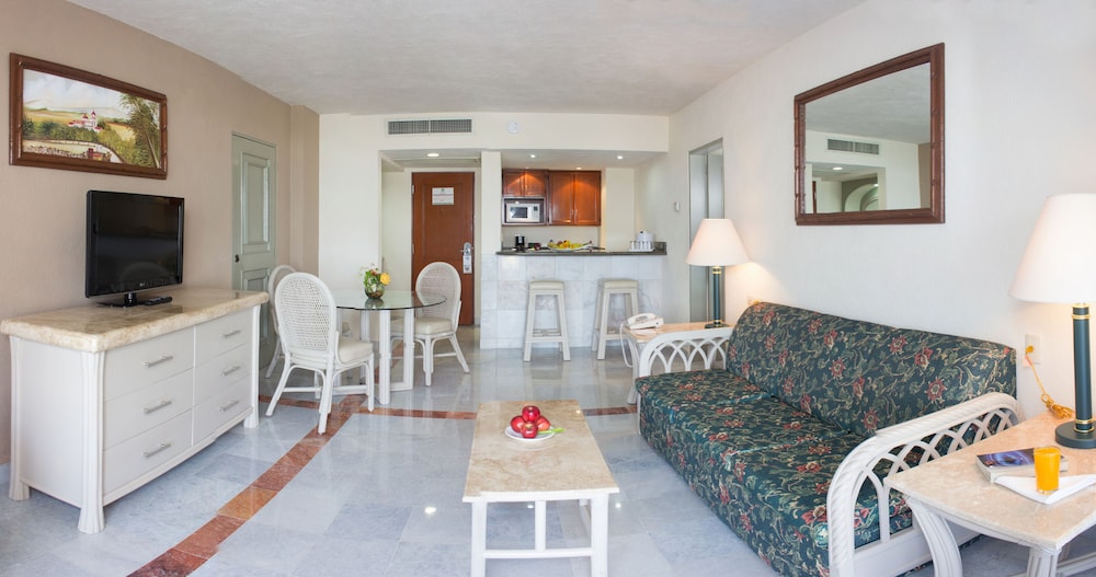 Suite, Ocean View photo 2