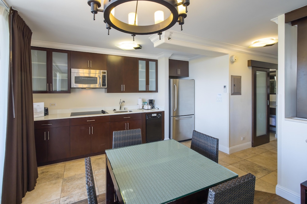 Condo, 1 Bedroom, Partial Ocean View - Photo 2