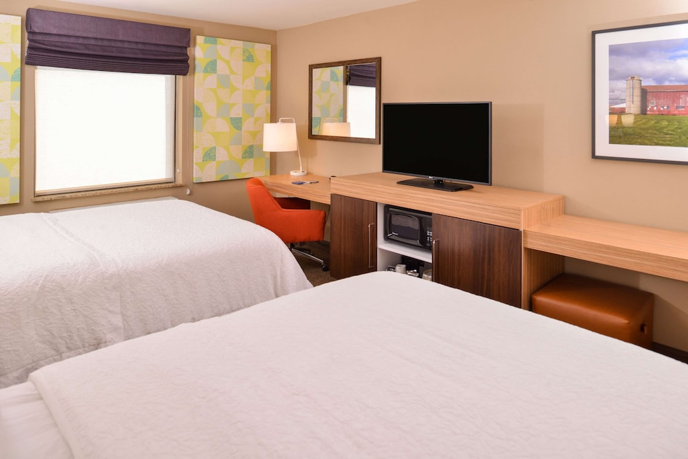 Room, 2 Queen Beds, Accessible, Non Smoking - Photo 2