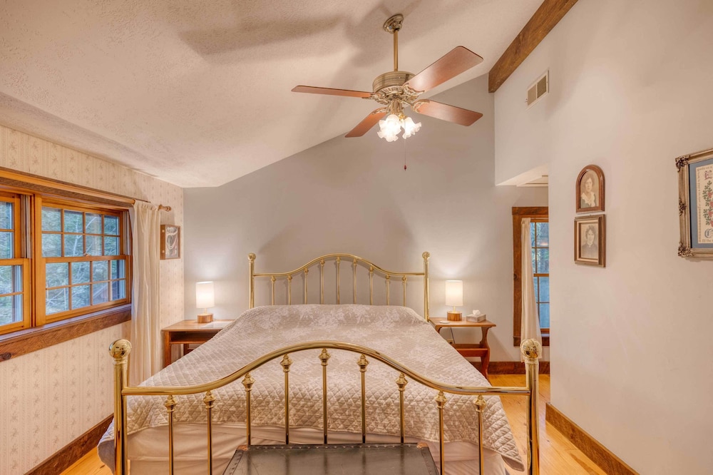 House (2 Bedrooms) photo 2