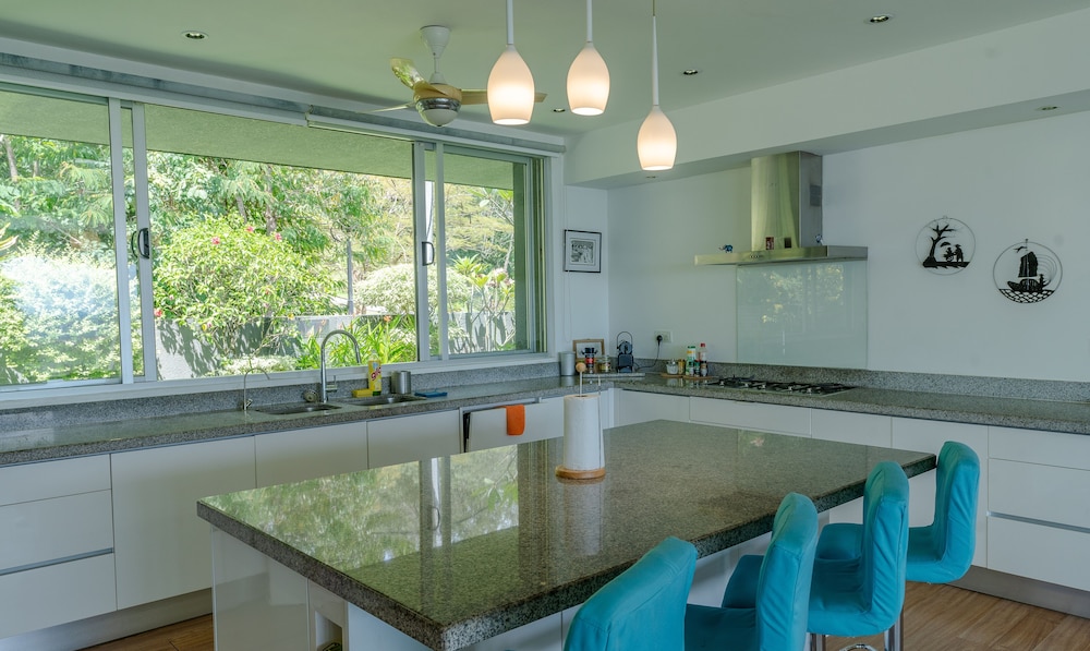 Luxury Villa photo 3