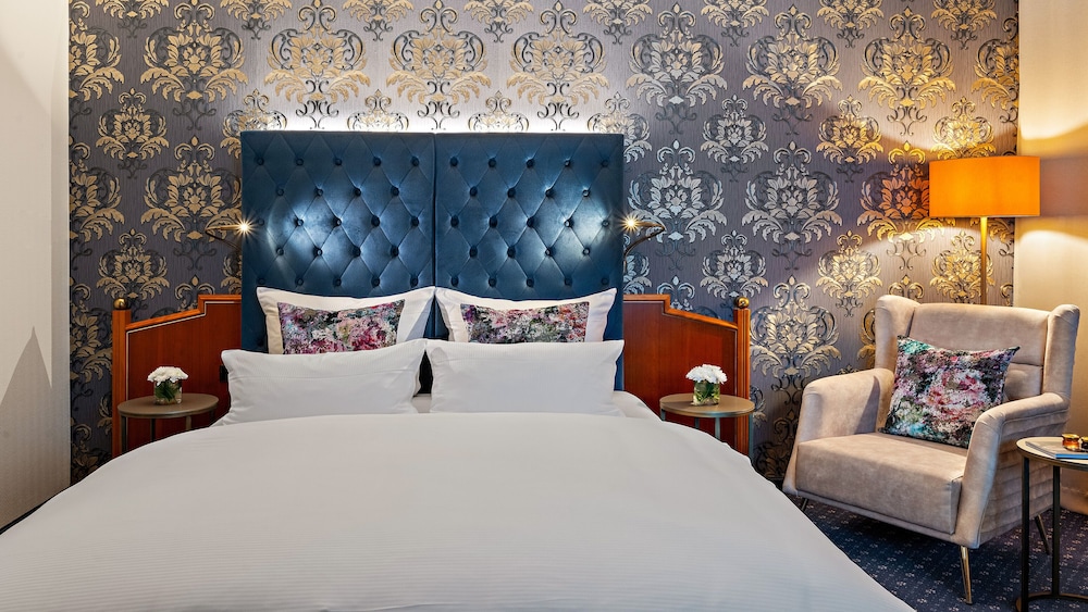 Business Double Room Single Use photo 2