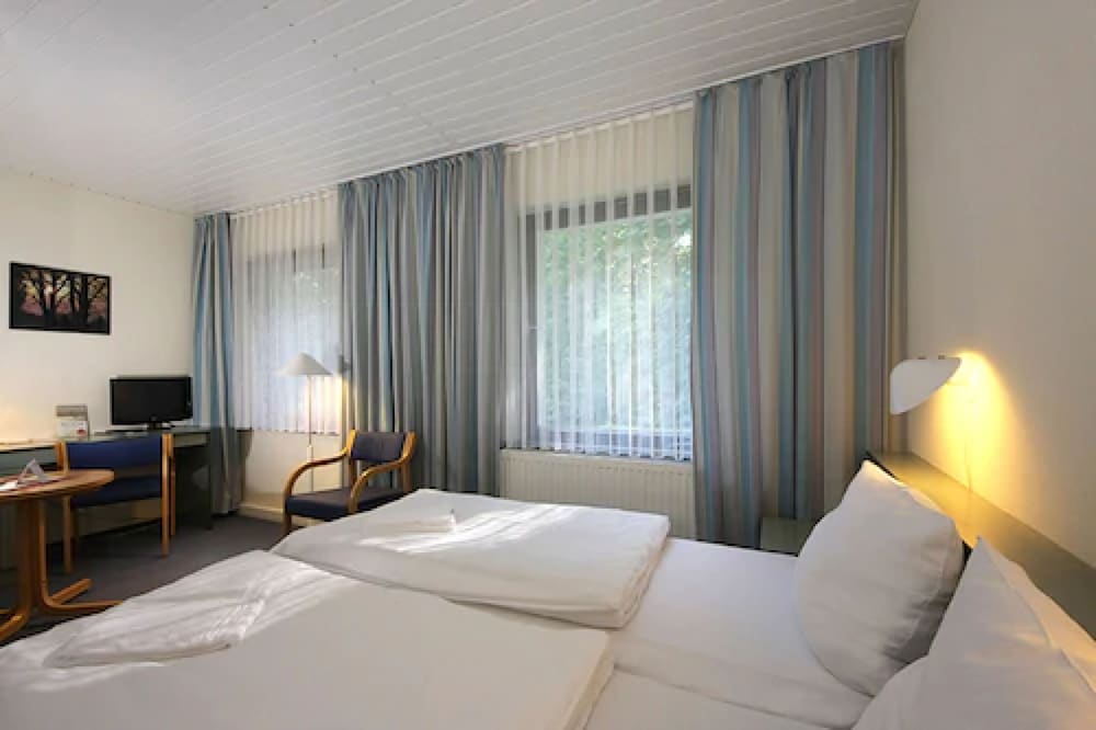 Single Room (Haus am Hang)